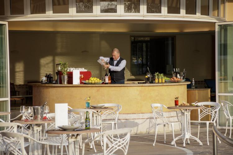 GALZIGANO_Sporting_Poolbar_LR_11