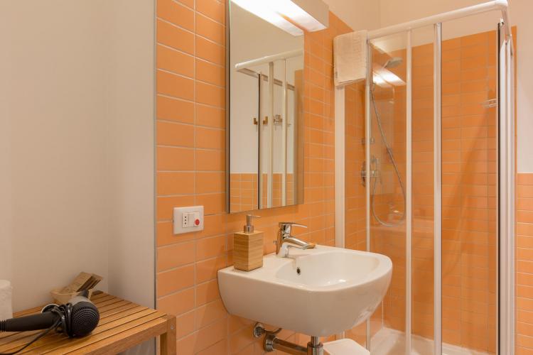 20180626 - via Manin003