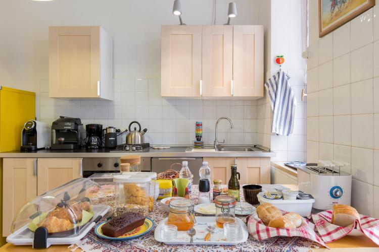 20180626 - via Manin011