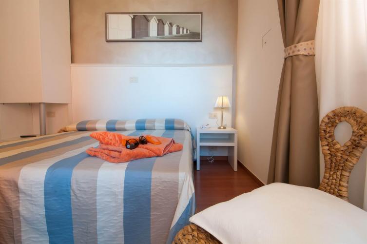 Matrimoniale elegance laterale