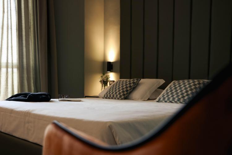 HP_05_deluxe_room_02