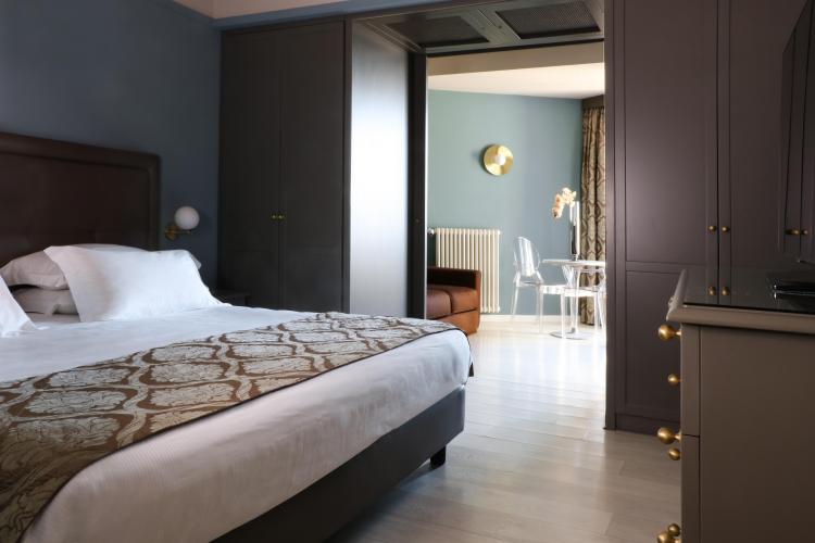 HP_03_junior_suite_room