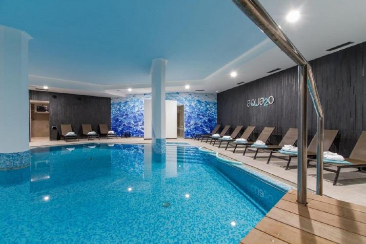 piscina-termale-coperta-1024x682