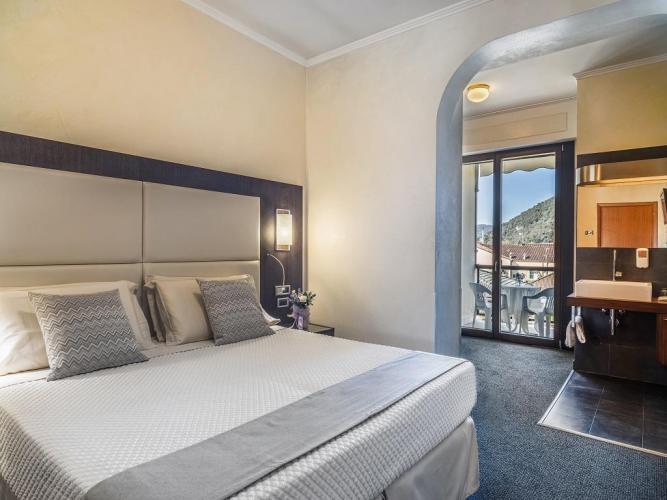 2019-10-01-25A1154-HDR-2