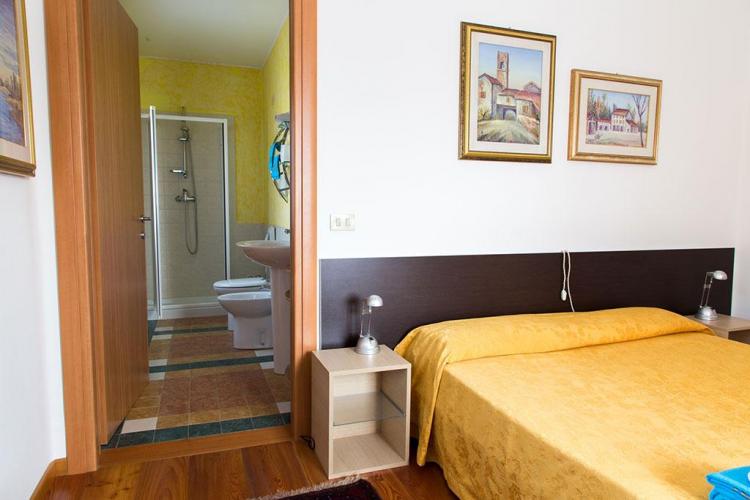 7-b&b-le_ortensie-bagno_in_camera