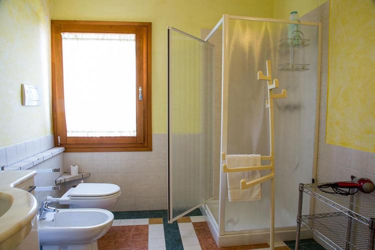 11-b&b-le_ortensie-bagno2-3