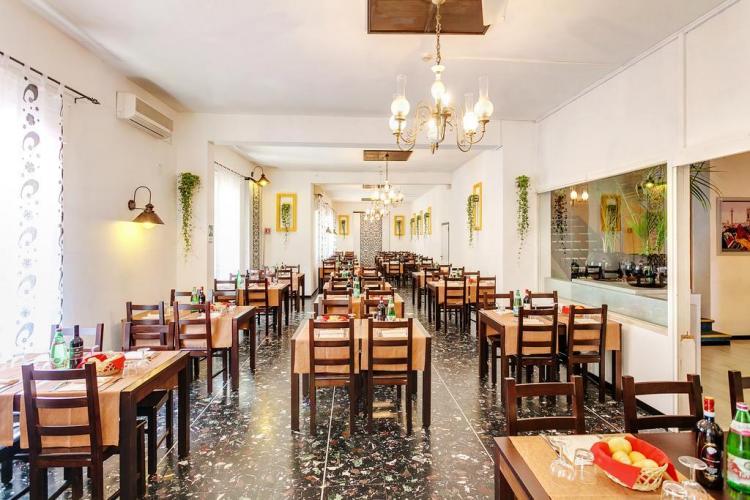 Canova sala pranzo 1.jpg