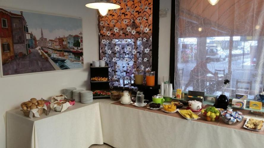 Canova colazione.jpg