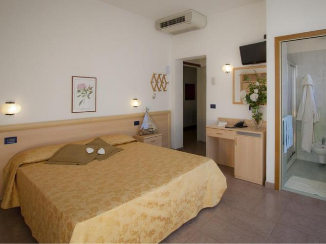 Camera-Hotel-Jonni-6