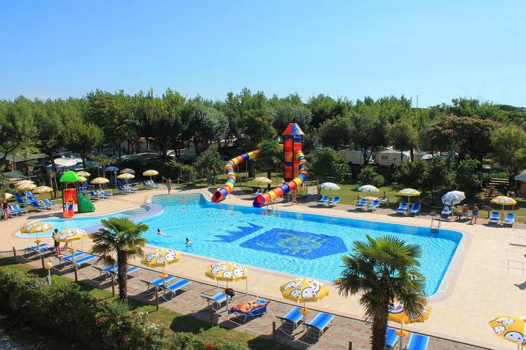 Camping Parco Capraro Pool With Slides