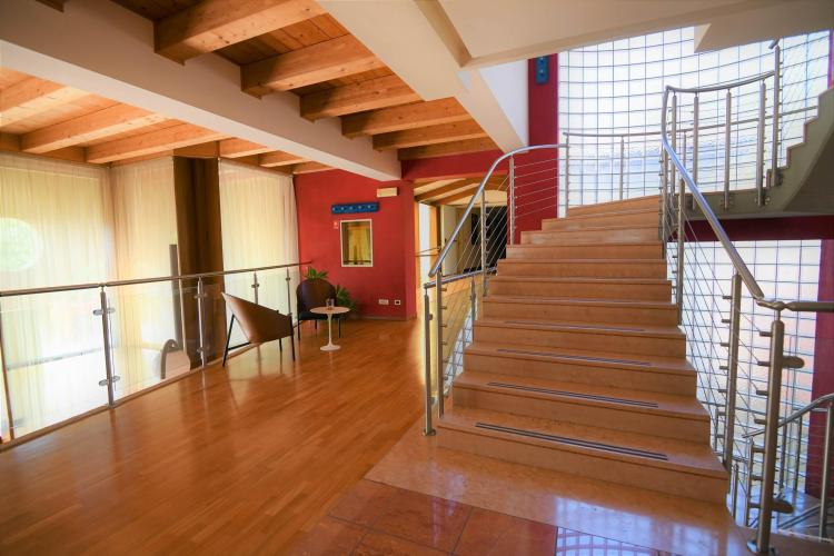 Hotel Alle Acque _ Interno, dettaglio scala (2)