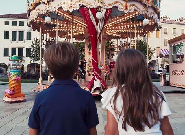 Giostra cavalli in Piazza