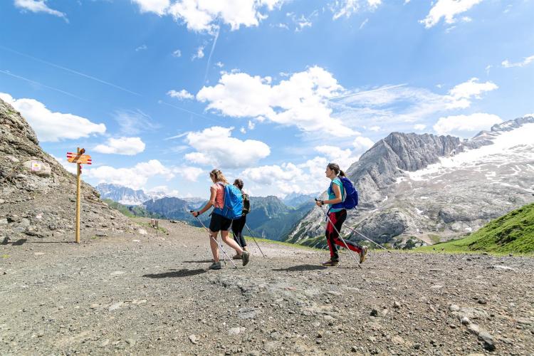 Passo Padon con cartello