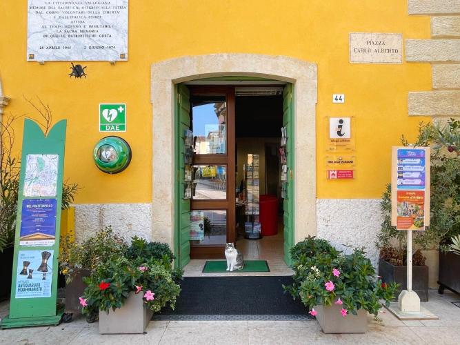 Ufficio IAT Valeggio esterno