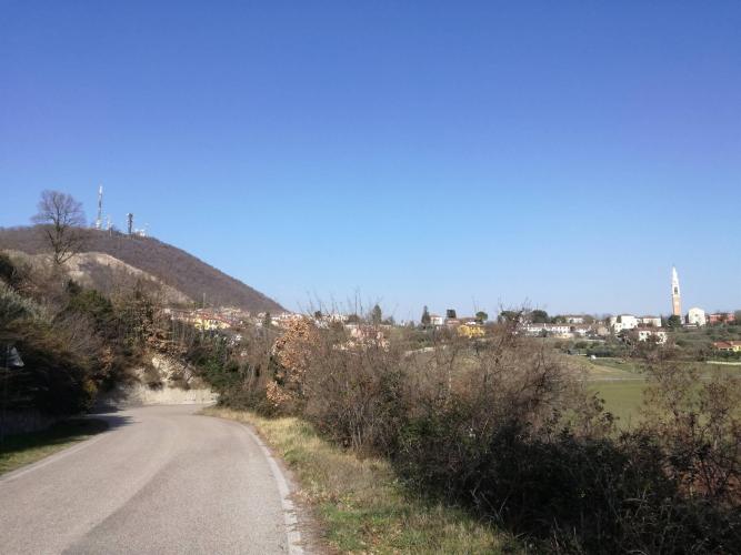 Il borgo di Calaone