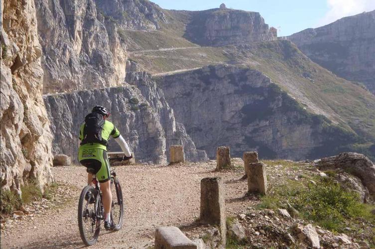 Mountain Bike Strada degli Eroi