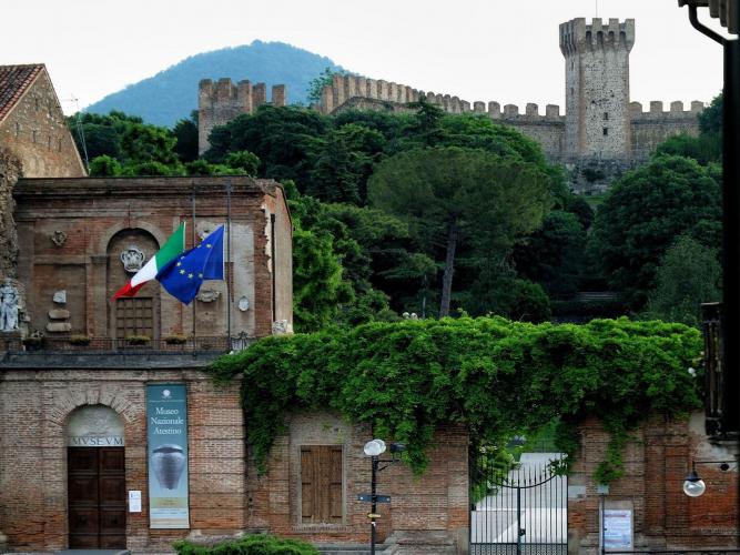 Ingresso dal centro città