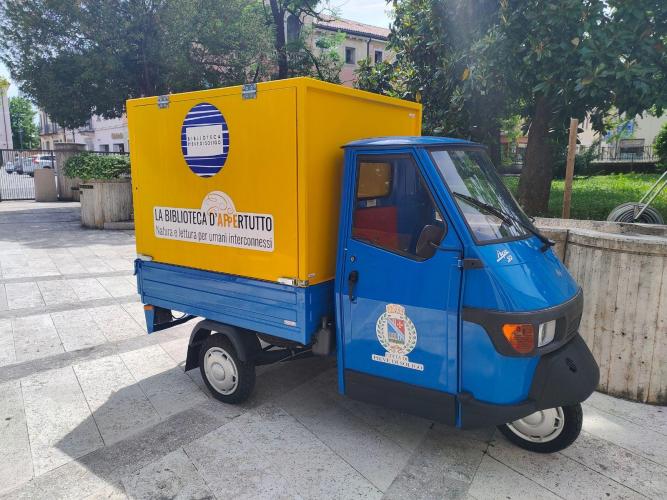 la biblioteca dappertutto