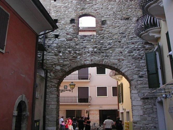 Porta San Giovanni