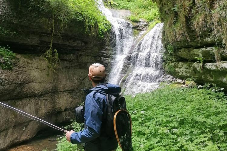Pescare_fra_cascate