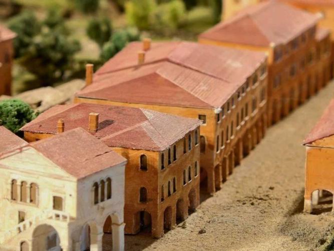 rsz_11024x768_castelnuovo_via_palazzo