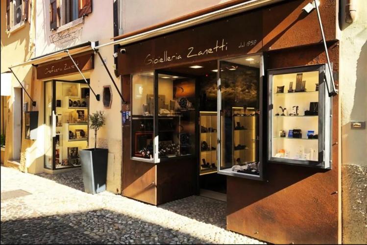 Immagine 2025-08-27 120815