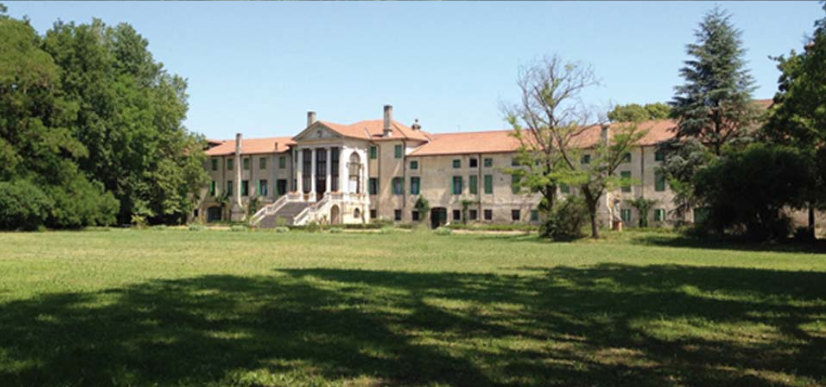 Villa Cà Conti, Rusconi, Camerini