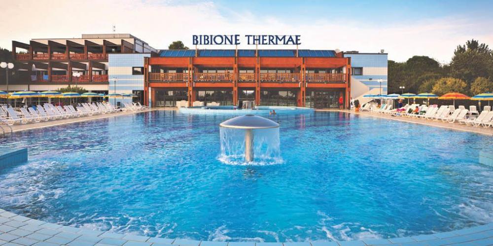 Bibione Thermae piscina esterna