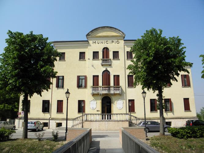 Palazzo Campanari