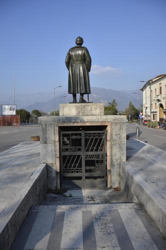 Monumento Generale Giardino 1