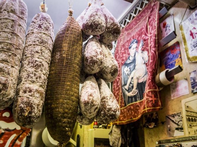 mercato-salumi