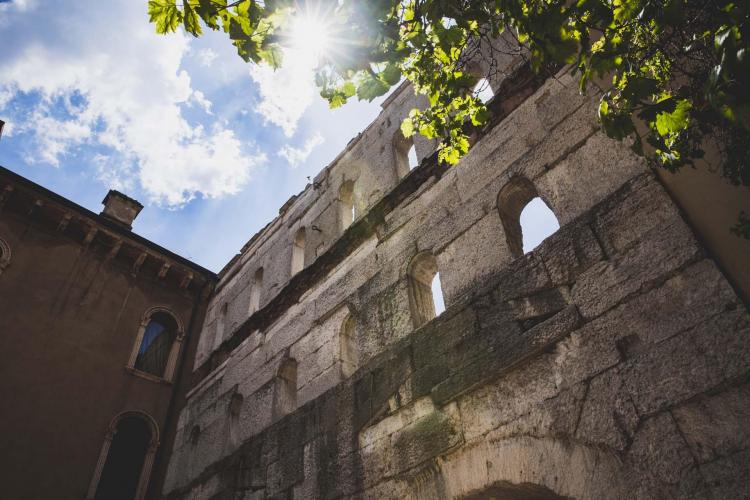 Dettaglio Corso Porta Borsari