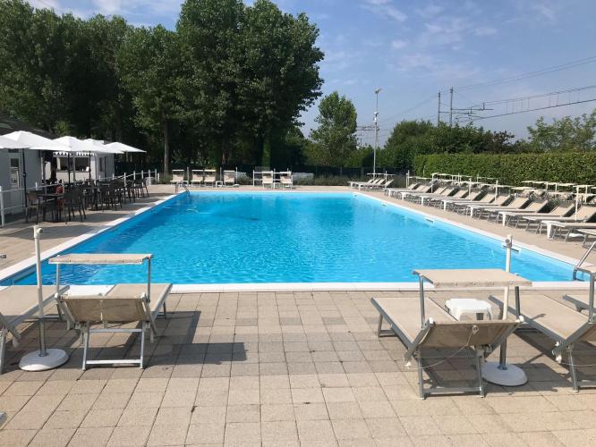 Alex Club Sporting Center