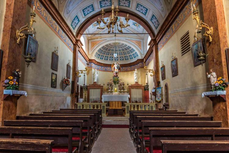 Chiesa San Michele interno