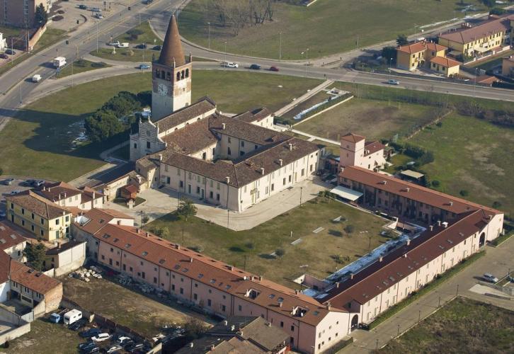 Veduta aerea del complesso abbaziale