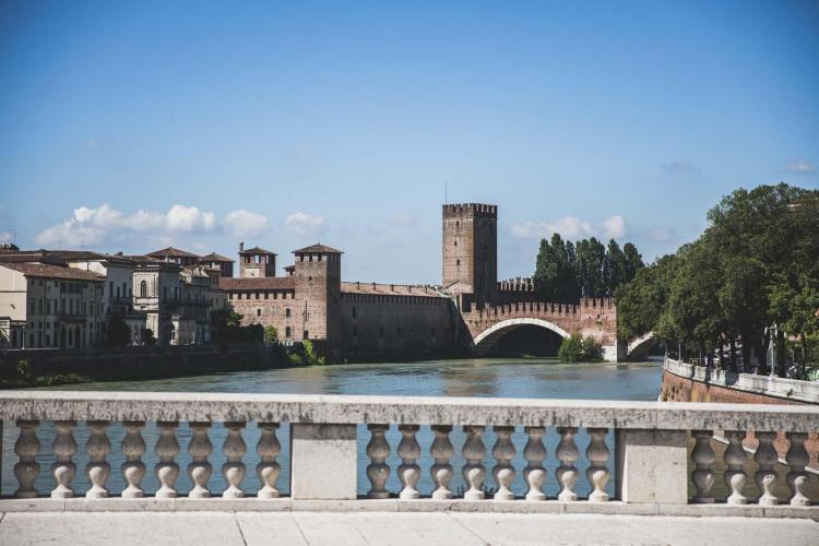 Vista Castelvecchio da Ponte Della Vittoria