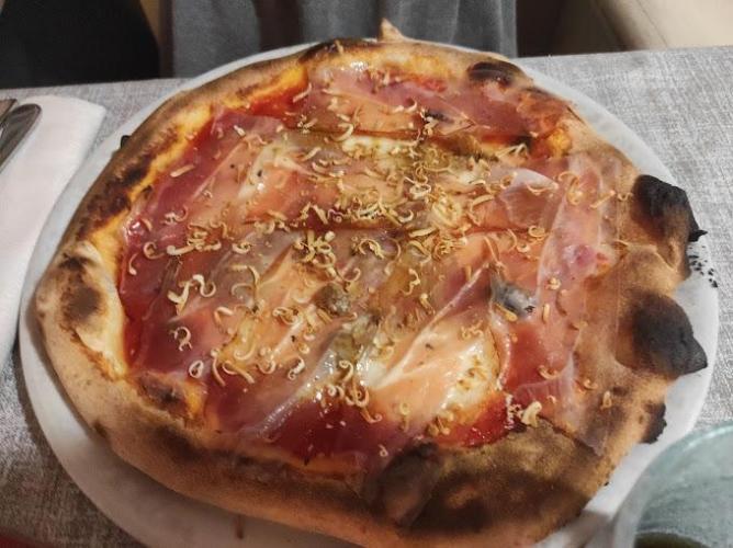 Pizzeria Ristorante Lui E Lei 10