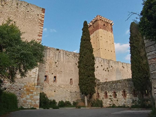 Castello di Montorio