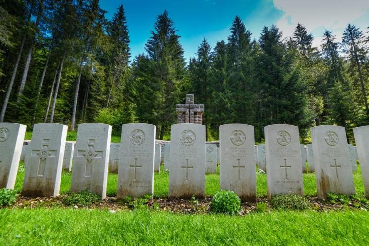 cimitero boscon- lapidi caduti