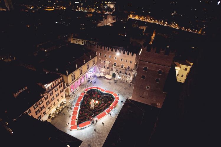 Piazza dei Signori in Love