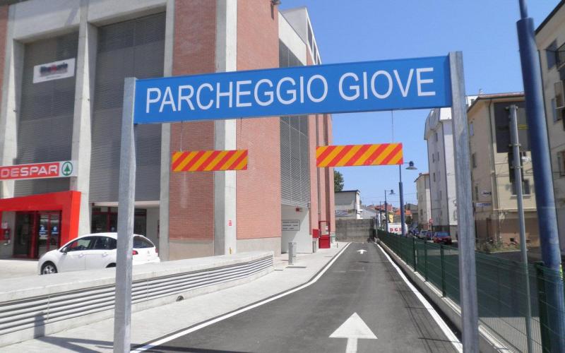 Parcheggio Giove
