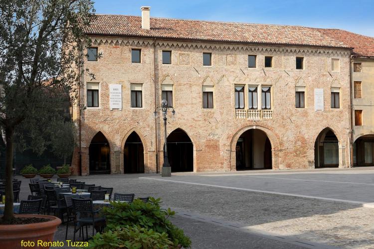 palazzo Scaligero del Capitano Este