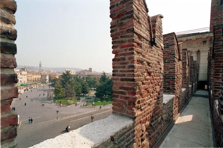 Panoramica dal Ballatoio dei Portoni della Bra