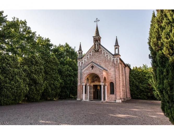 Veduta esterna santuario del Noce Camposampiero