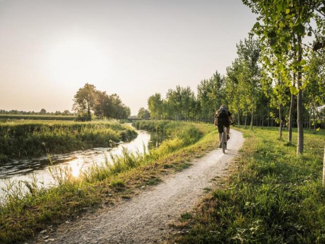 In bicicletta lungo il fiume Tergola