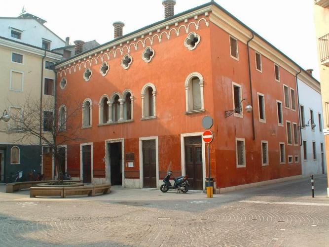 Biblioteca R.Bortoli ex ospedale Baratto