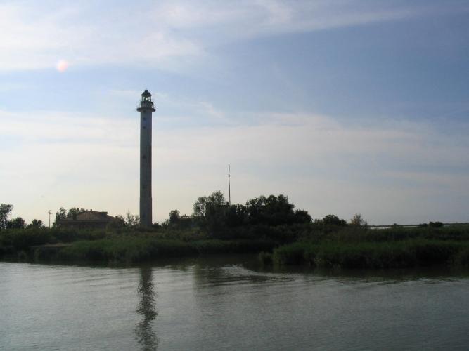 Faro di Pila 1