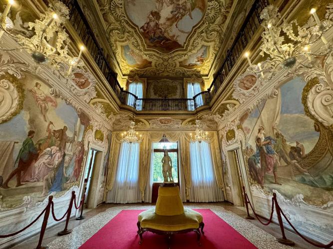 Villa Widmann interni