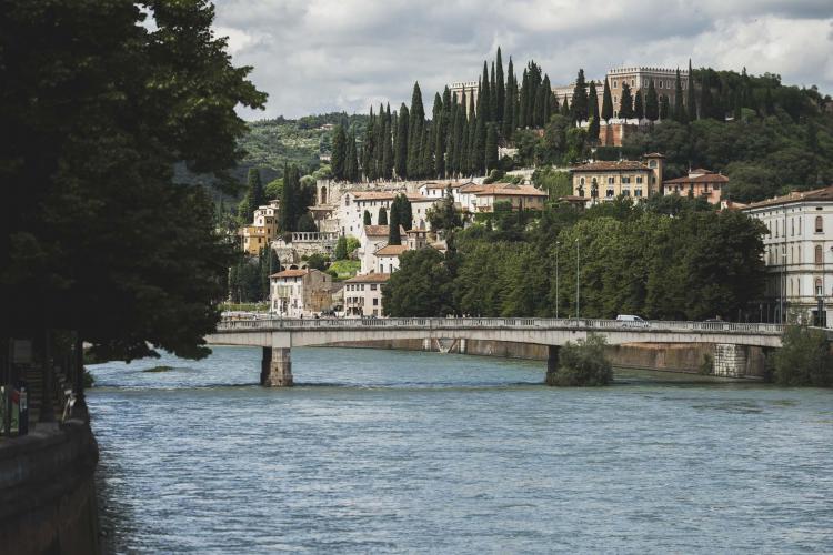 Castel San Pietro con vista su Adige