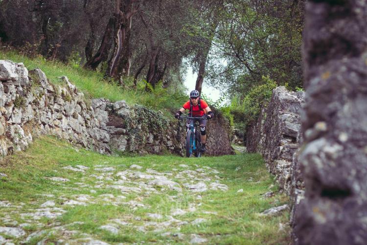 Allmost - ebike MTB guided tours - MALCESINE BRENZ